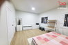 listing thumbnail image 3