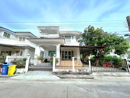 ขาบบ้านเดี่ยว 2 ชั้น  โครงการ เพลส แอนด์ พาร์ค ประชาอุทิศ 90