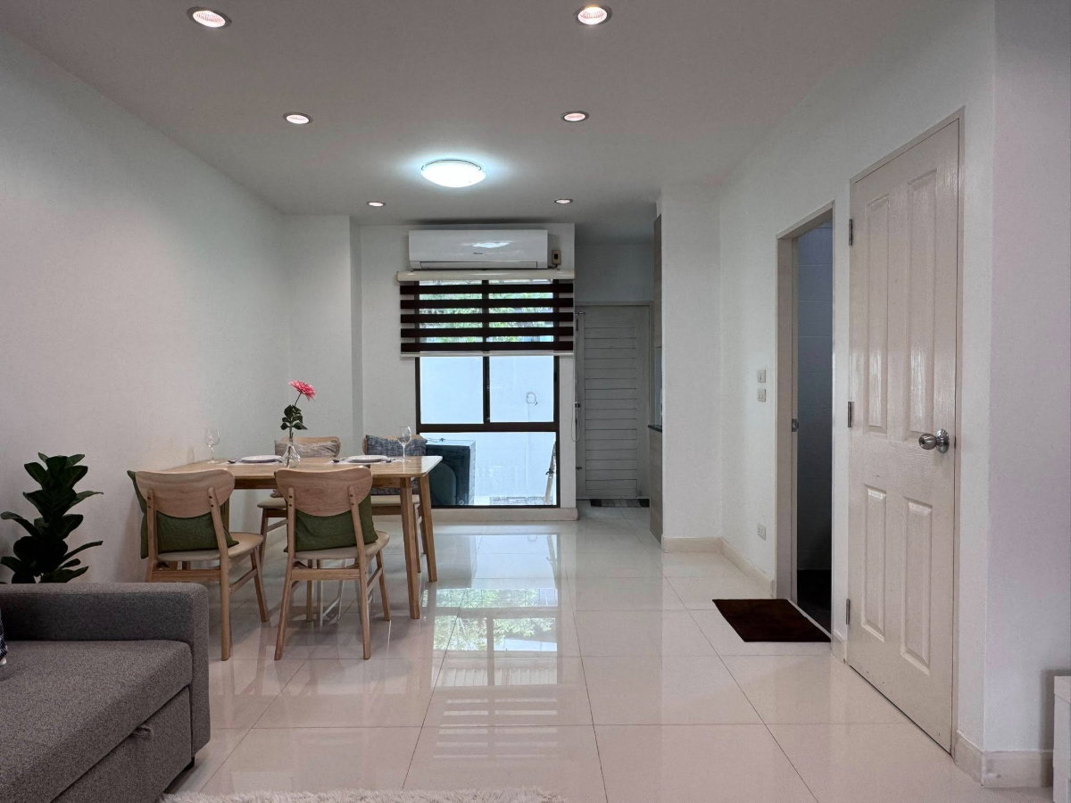 รูป 🌿 อยู่สบายเหมือนบ้านเดี่ยว! ให้เช่าทาวน์โฮม 3 ชั้น The Private สุขุมวิท-บางจาก | ใกล้ BTS บางจาก เพียง 900 เมตร – เฟอร์ฯ ครบ พร้อมเครื่องอบผ้า! - รูปที่ 14/16