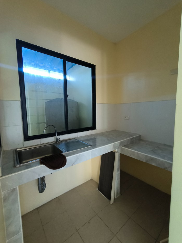 picture rent: 22,000 THB/month. 3-story townhome, Baan Klang Muang Suk Sawat - 3/14