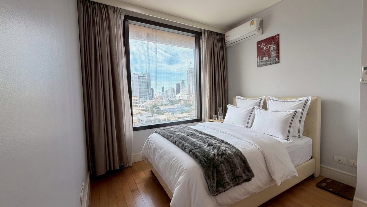 รูป 🐶 Pet-friendly 2BR ใจกลางพร้อมพงษ์ ✨ แช่อ่างชมวิวเมือง 180° 🛁 ใกล้ BTS, EmQuartier อยู่สบายฟีลลักชัวรี 🌆 - รูปที่ 2/11