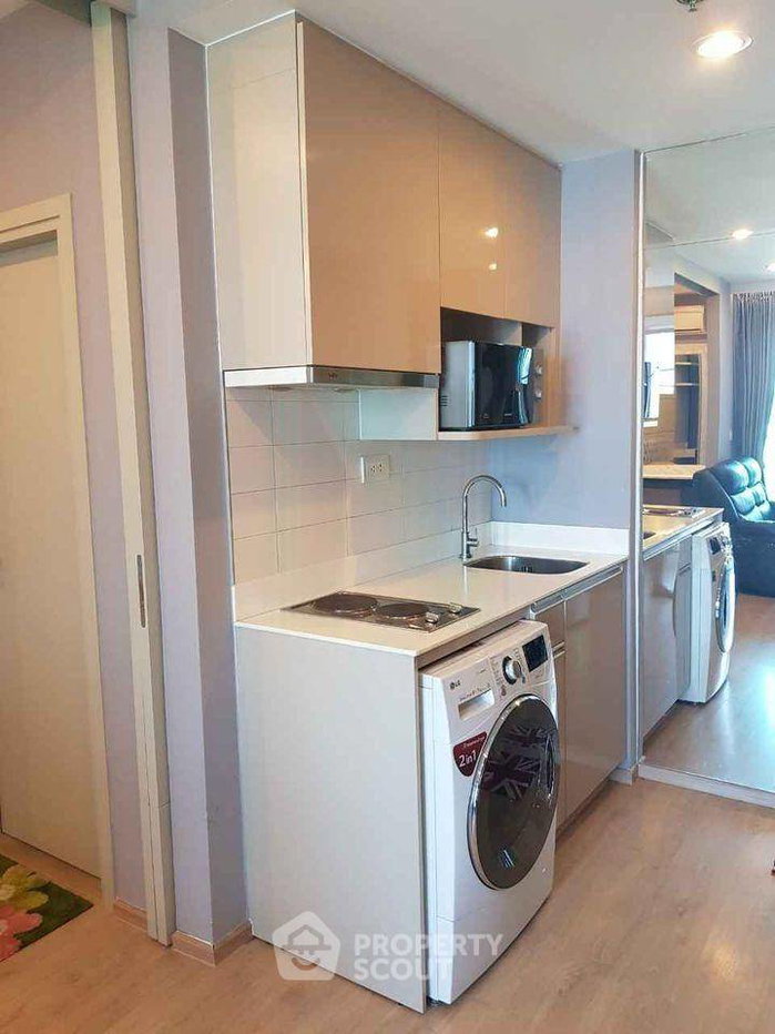 picture 1-BR Condo at Ideo Q Chula Samyan near MRT Sam Yan (ID 2521434) - 8/8