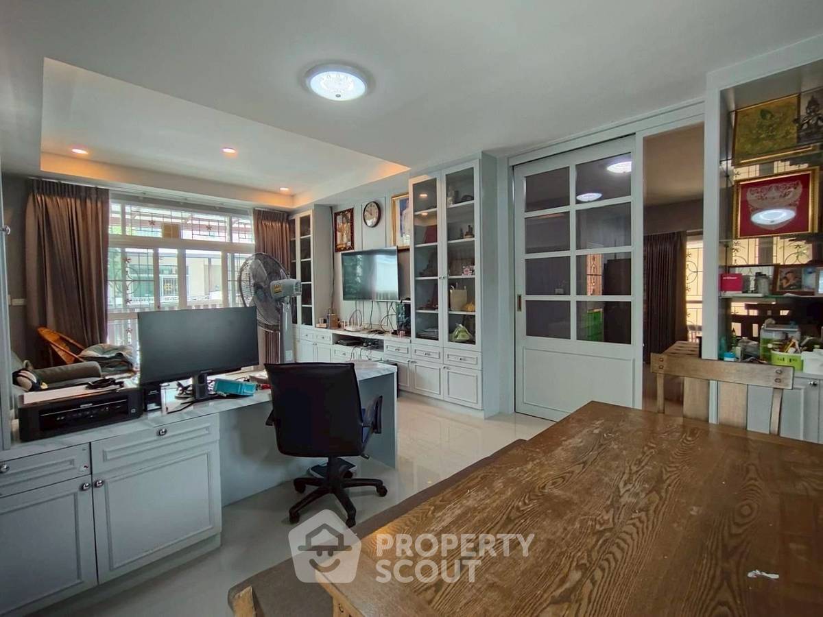 picture 3-BR House in Bang Mae Nang (ID 2995438) - 4/11