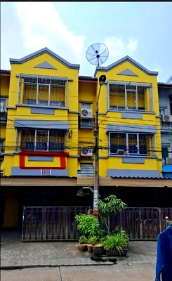 ขายทาวน์โฮม : ขายทาวน์โฮม 3 ชั้น / Home Office หมู่บ้านศรัญญา พระราม 2 ซอย 69 บางขุนเทียน ทำเลดี เดินทางสะดวก ใกล้โลตัส พระราม 2