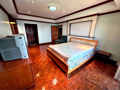 ขายคอนโด : 🚩 ขายคอนโด รอยัล ไนน์ เรสซิเดนท์ อาคาร 1 ชั้น 22 1 ห้องนอน ขนาด 68 ตรม ใกล้ วาเนสซ่าแอนด์อเวนิว