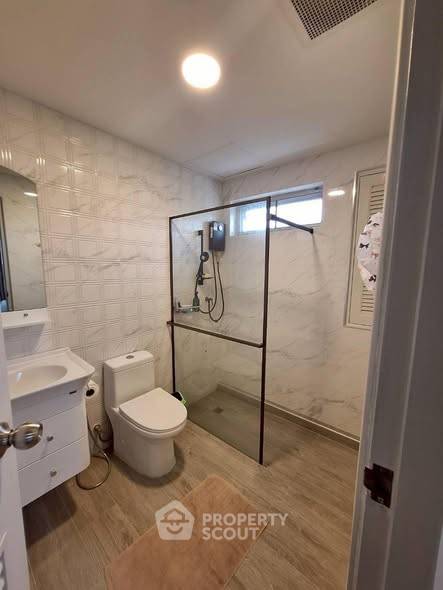 picture 2-BR Condo at Sriracha Bay View in Si Racha (ID 2999100) - 3/3