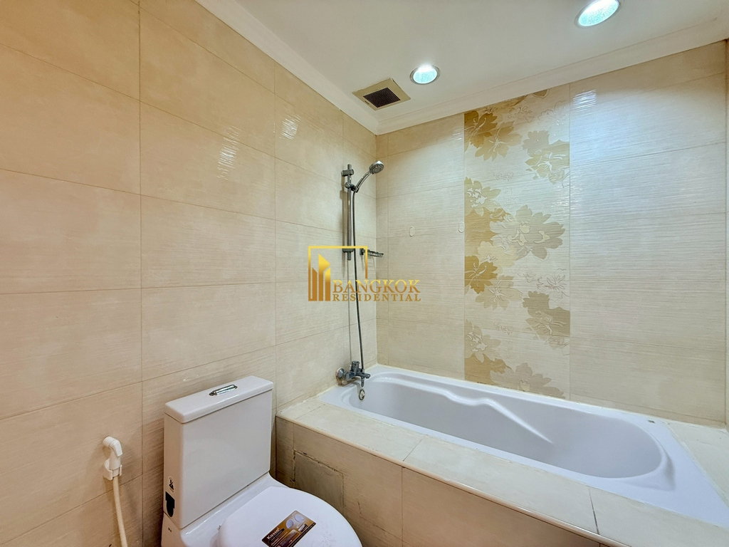 picture DS Tower 1 | Well Maintained 3 Bedroom Condo in Sukhumvit 33 - BR9532CD - 18/45