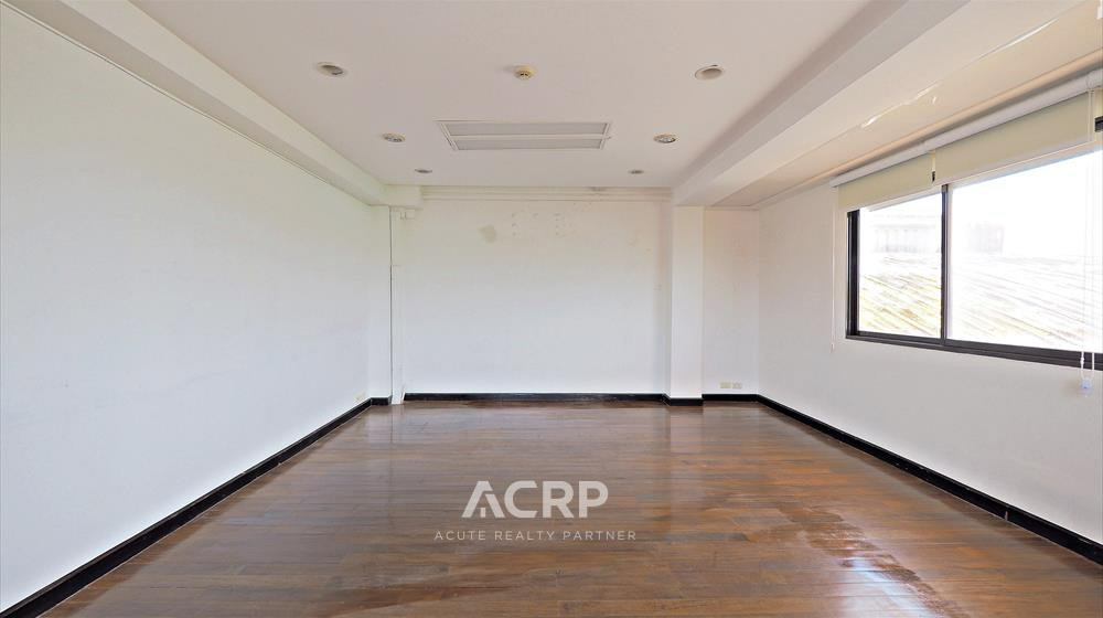 รูป ขายออฟฟิศ 4 ชั้น+โกดัง สุขุมวิท 101 ขนาด 250 ตร.ว. มีห้องประชุม ห้องอบรม - รูปที่ 16/19