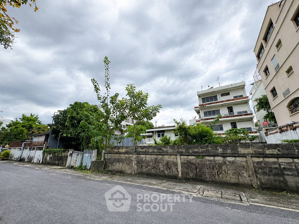 picture 444 m² Land for Rent close to Ari (ID 2999899) - 3/3