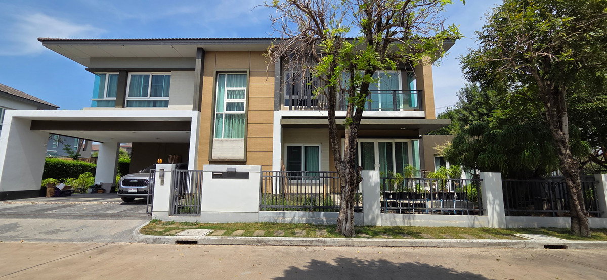 รูป บ้านเดี่ยว 2 ชั้น หลังมุม โครงการลัดดารมย์ บางแก้ว บรรยากาศเป็นส่วนตัว พื้นที่กว้าง ใกล้ Mega Bangna เพียง 1 กม. ทำเลดี เดินทางสะดวก - รูปที่ 1/24