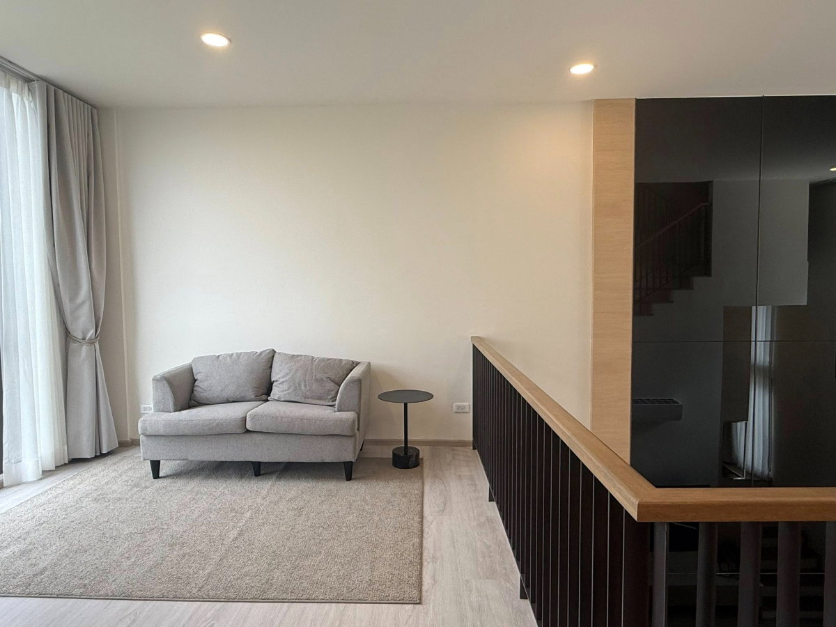รูป WS7771 💎 ทาวน์โฮมหรูสไตล์ Modern Luxury สูง 3.5 ชั้น 📍 ซอยแบริ่ง 39 โซนบางนา เพียง 100,000 บาท/เดือน - รูปที่ 9/19