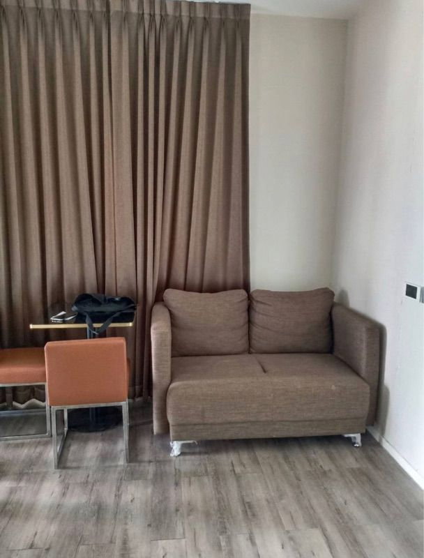 picture Urgent sale! Selling at a loss. Brown Condo, Ratchada 32, 7th floor, 2-way view. - 6/11