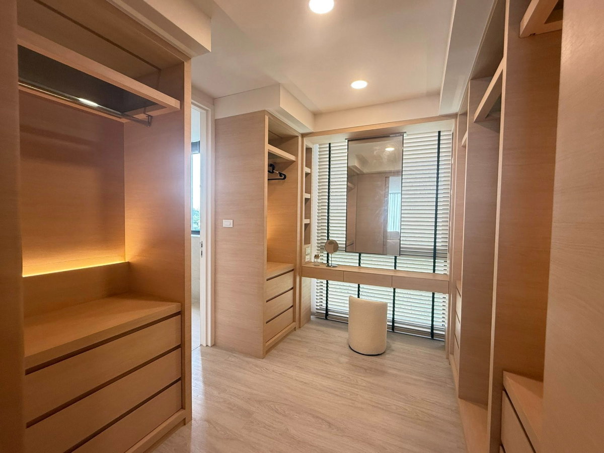 รูป WS7771 💎 ทาวน์โฮมหรูสไตล์ Modern Luxury สูง 3.5 ชั้น 📍 ซอยแบริ่ง 39 โซนบางนา เพียง 100,000 บาท/เดือน - รูปที่ 15/19