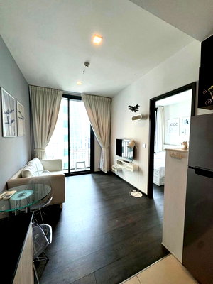 Condos for rent : For Rent : Edge Sukhumvit 23Condo *Nice Room* near BTS Asoke at Line : @homefinder
