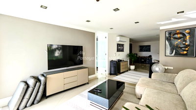 ขายคอนโด : 🛏️ 2 ห้องนอน - 🛁 2 ห้องน้ำ - 🏙️ Sea View - 🇹🇭 ชื่อบริษัท - 🏢 Laguna Heights Pattaya - รหัส: LHC10
