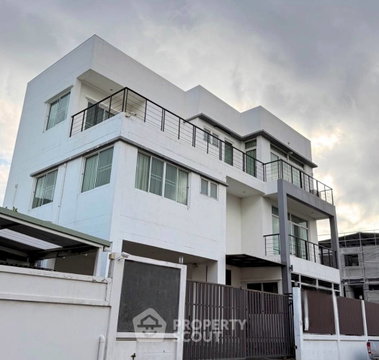 4-BR House in Suan Luang (ID 2997910)
