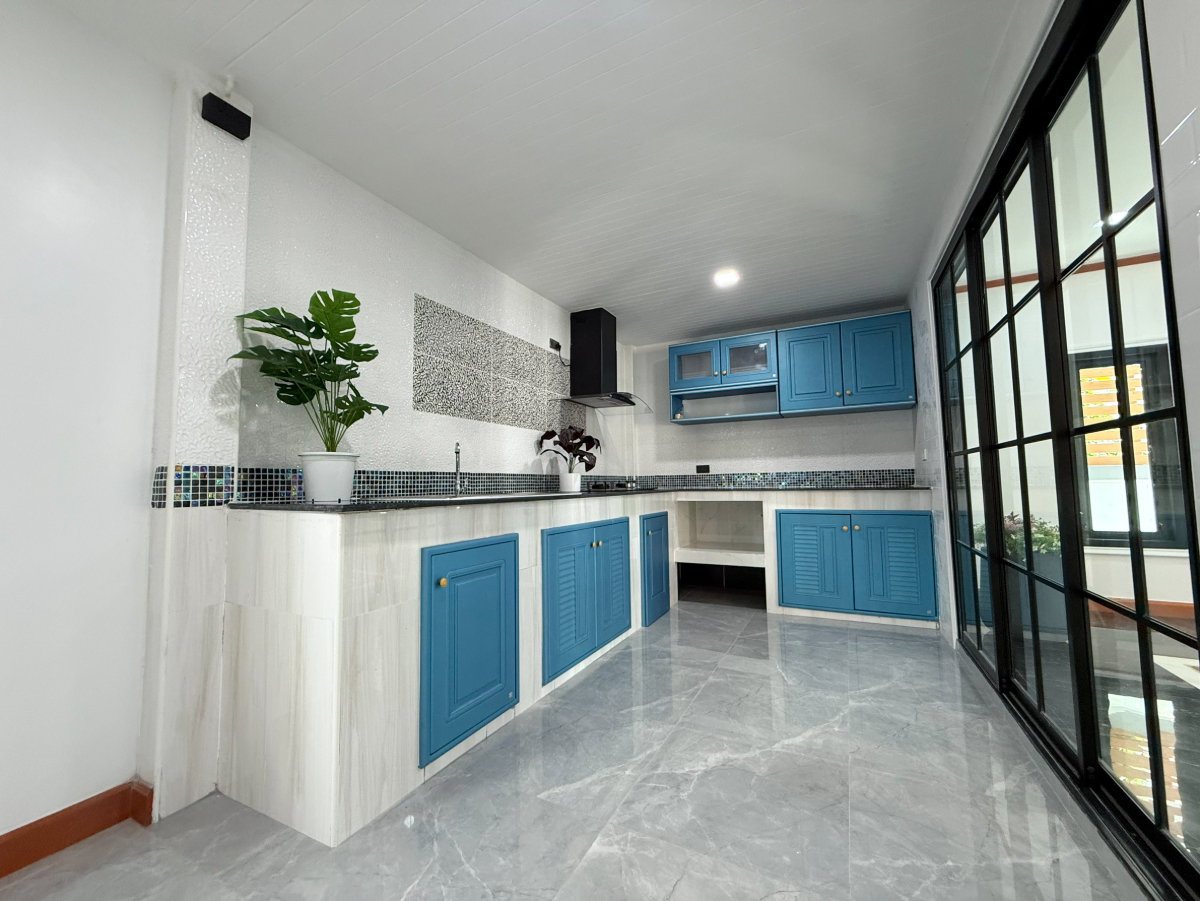 รูป [ขาย] บ้านเดี่ยวหลังใหญ่ 5 นอน รีโนเวทใหม่เอี่ยม สภาพมือหนึ่ง! ม.เพ็ญศิริ 4 คู้ขวา-หนองจอก ทำเลดี ใกล้โลตัสและบิ๊กซี - รูปที่ 20/44