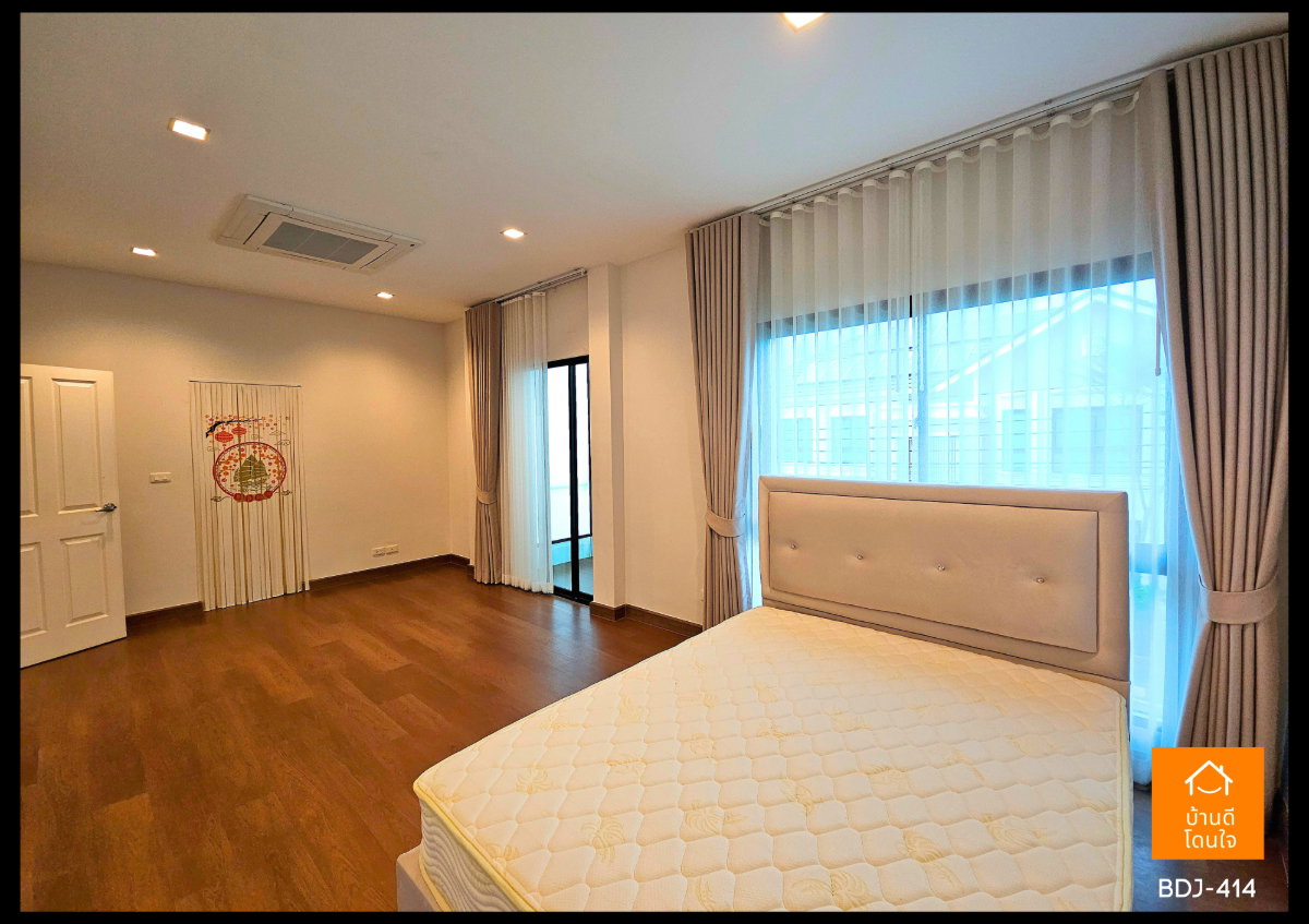 รูป ขายด่วนราคาพิเศษ!! บ. ลัดดารมย์ วงแหวน รามอินทรา (76.1 ตร.ว.) 4 นอน 5 น้ำ ใกล้แฟชั่นไอส์แลนด์ - รูปที่ 37/56