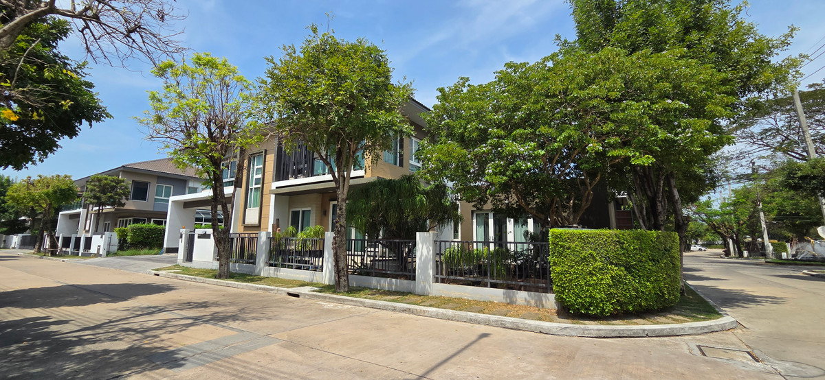 รูป บ้านเดี่ยว 2 ชั้น หลังมุม โครงการลัดดารมย์ บางแก้ว บรรยากาศเป็นส่วนตัว พื้นที่กว้าง ใกล้ Mega Bangna เพียง 1 กม. ทำเลดี เดินทางสะดวก - รูปที่ 14/24
