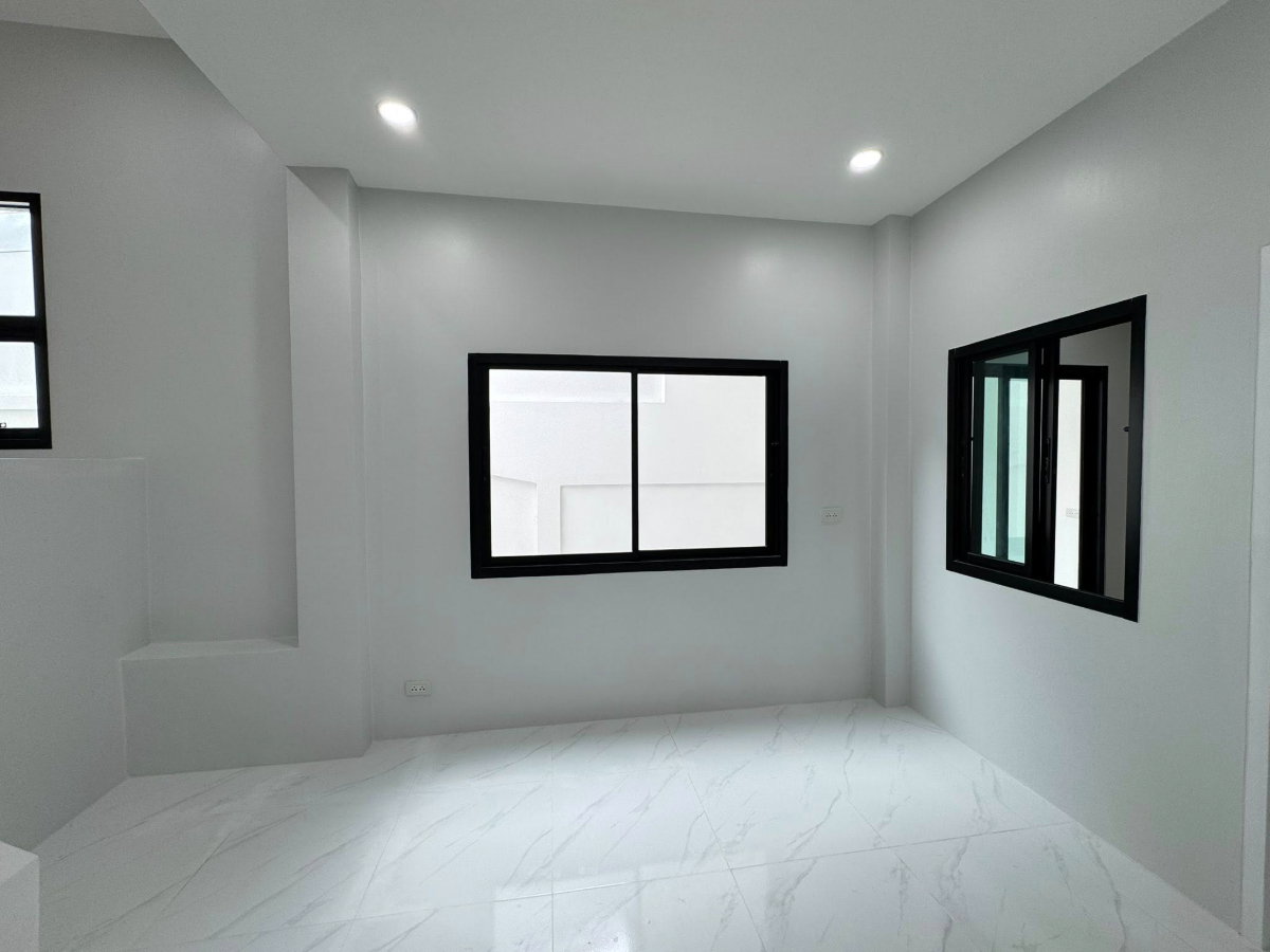picture ðĄ Beautiful 3-Bedroom Home in a Great Location â Only THB 3.99M! âĻ - 10/19