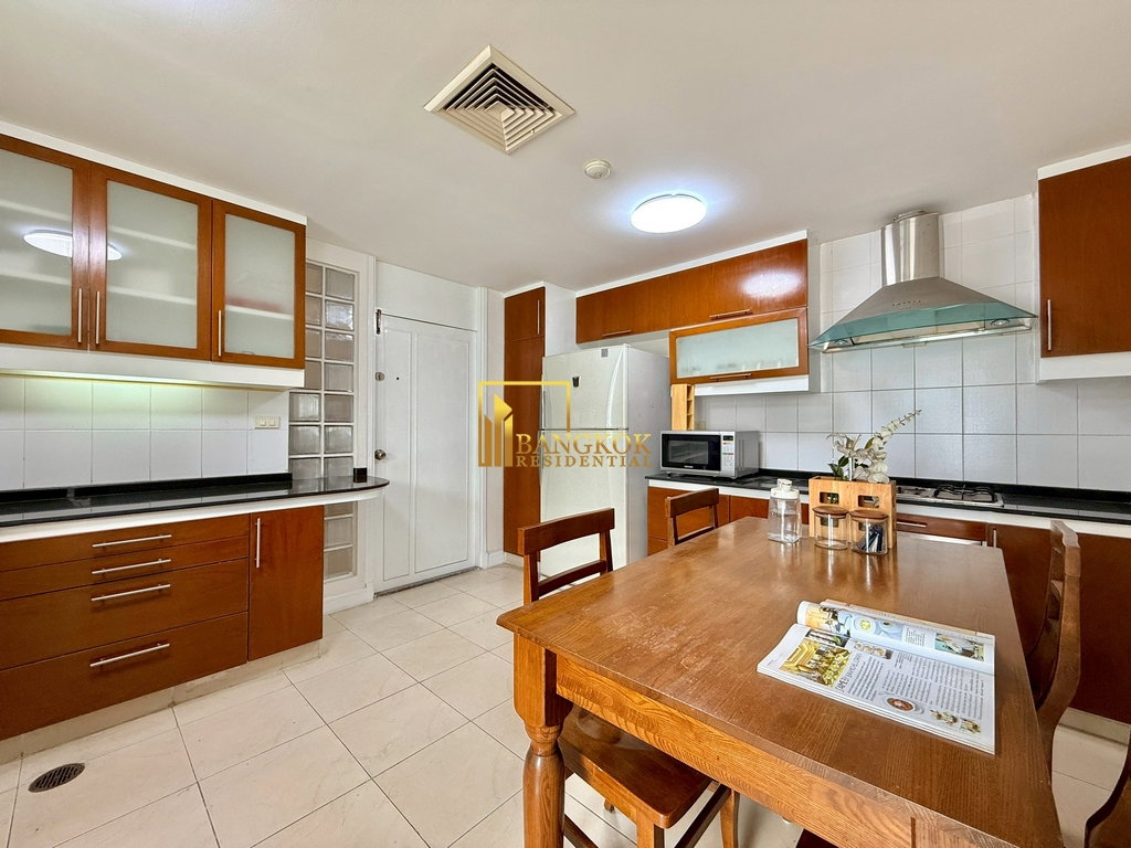 รูป Expansive 3 Bedroom Apartment For Rent in Phrom Phong - BR20791AP - รูปที่ 9/35