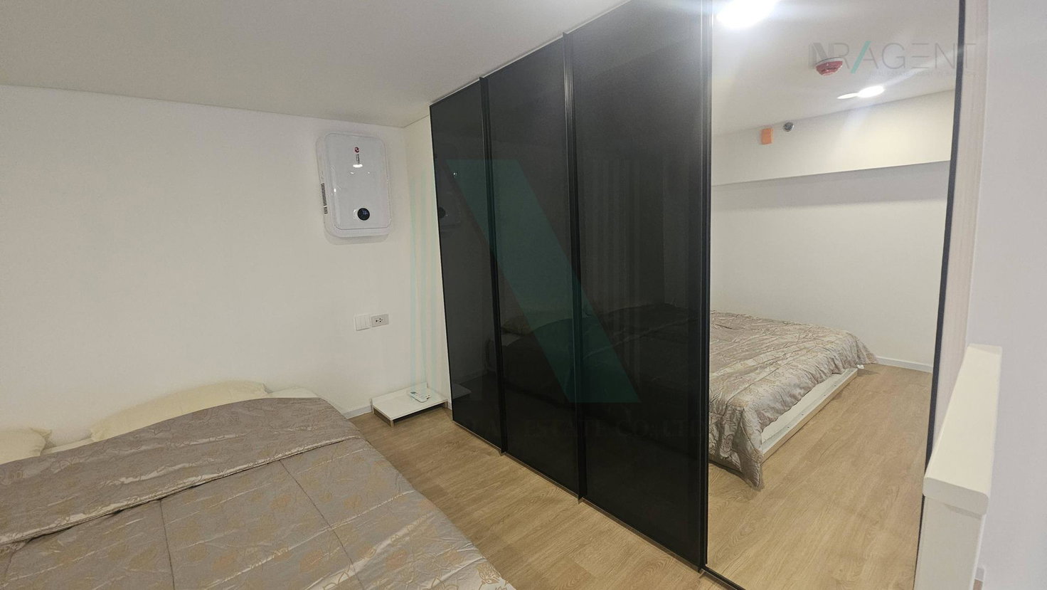 รูป ให้เช่าคอนโด ไซมิส พระราม 9 อาคาร C ชั้น 14 Duplex ขนาด 37 ตรม ใกล้ MRT พระราม 9 - รูปที่ 4/8