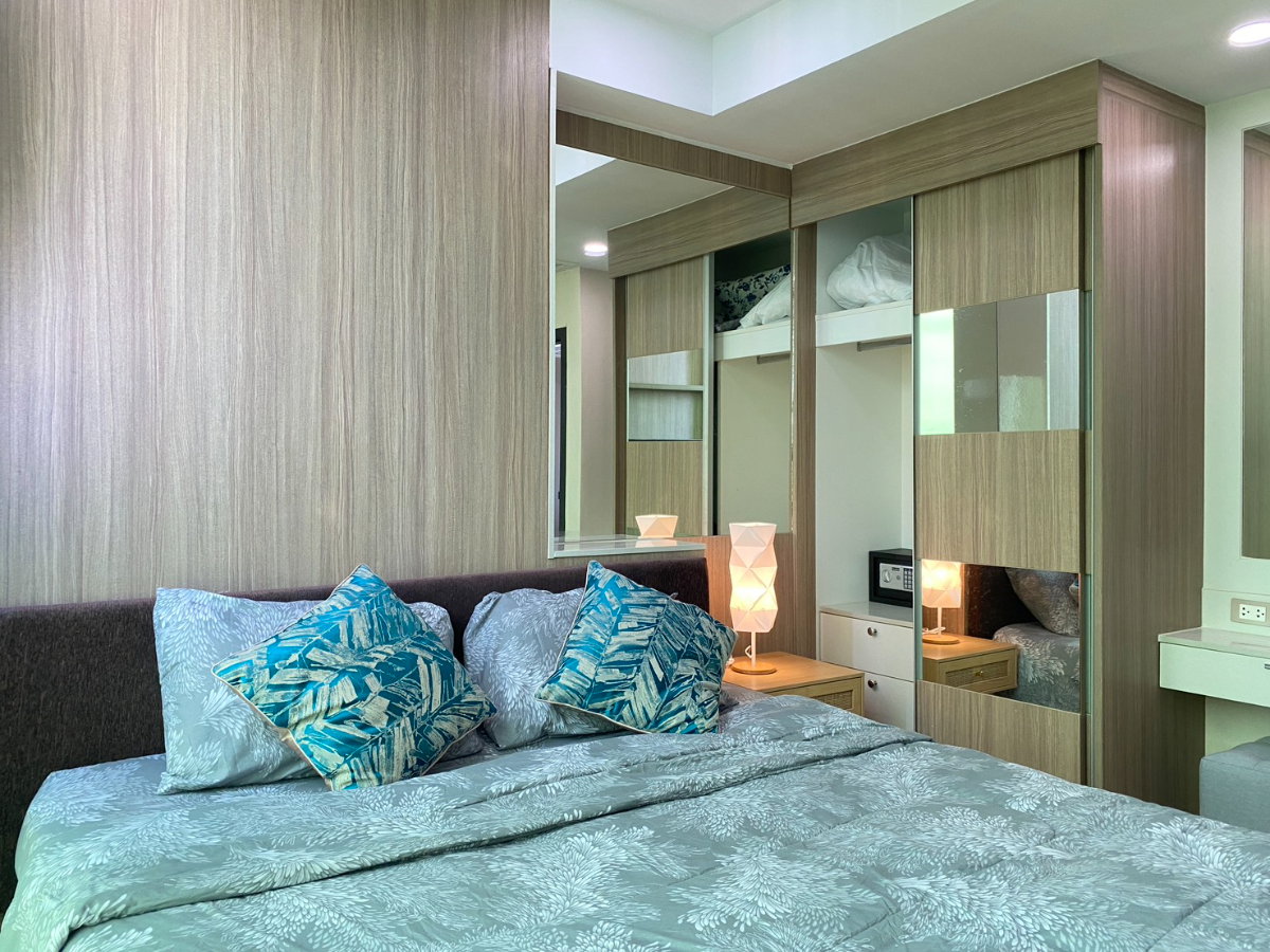 picture Condo for rent, Dusit Grand View , walk to the beach 5 minutes - 8/11