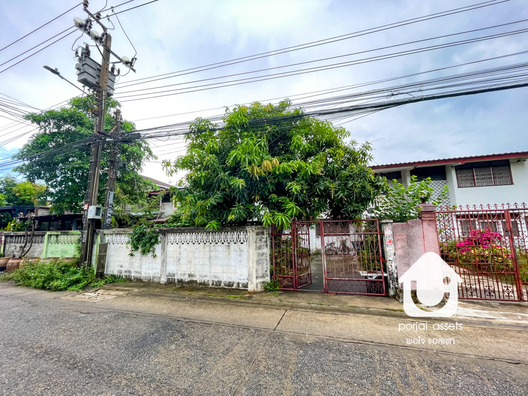รูป ขายบ้านแฝด เคหะนคร 1 เขตประเวศ บ้าน 3 ห้องนอน 63 ตร.วา 220 ตร.ม. ใกล้สวนหลวง ร.9 - รูปที่ 1/25