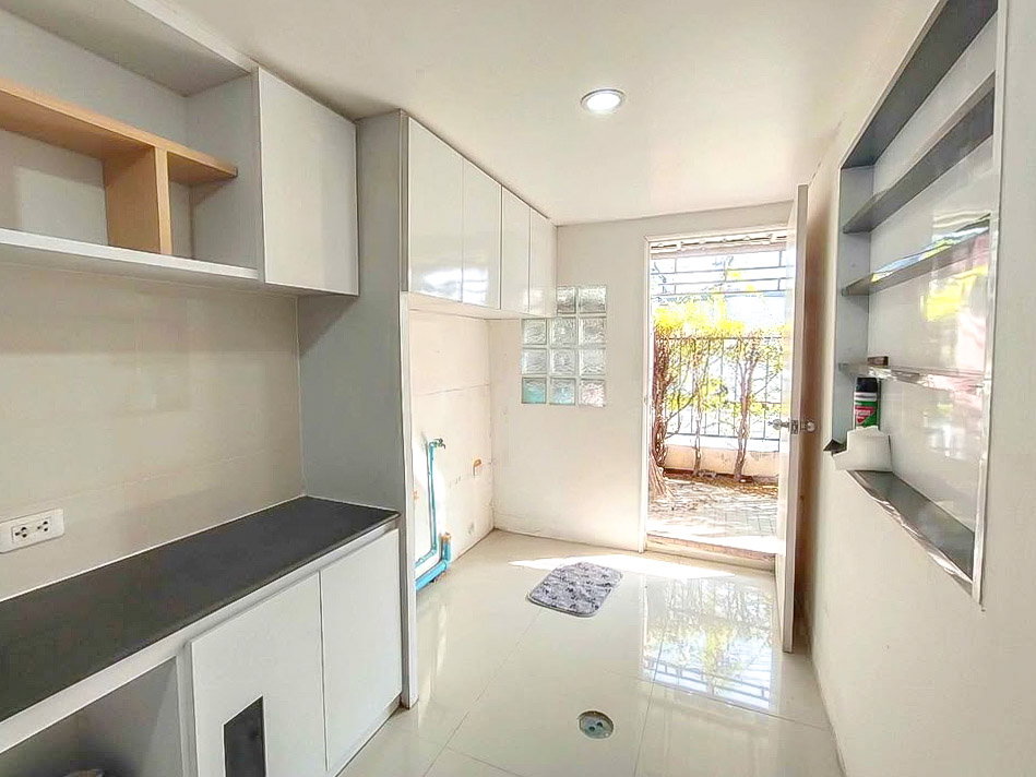 รูป Townhouse for Sale Khao Noi East Pattaya Corner Unit - รูปที่ 7/12
