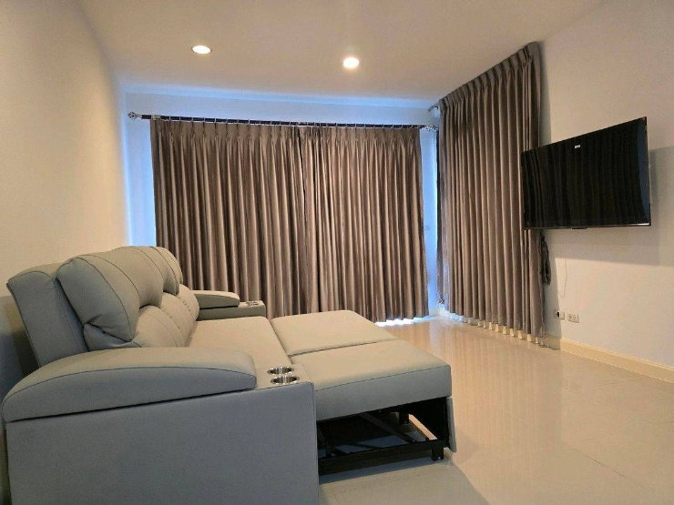 picture TOWNHOME FOR RENT NEAR MRT YELLOW LINE - 3/9