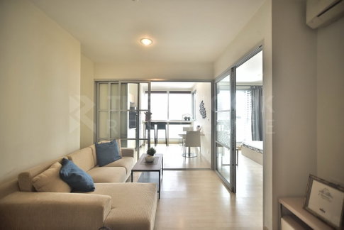 RHYTHM Ratchada Comfortable and Ready to Move-in near MRT Ratchadaphisek Station