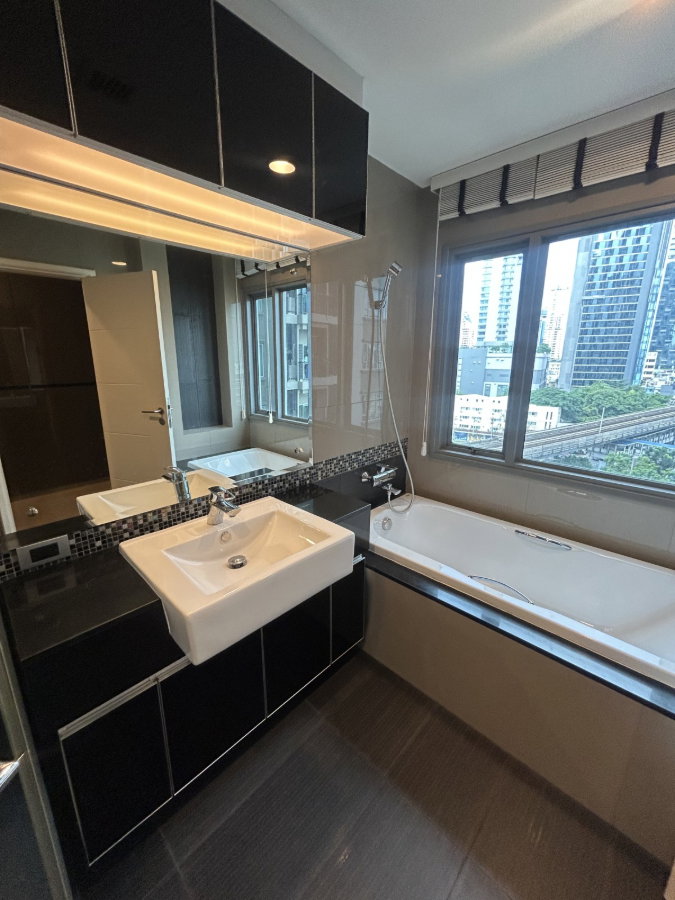 รูป The Crest Sukhumvit 34 | 🔥Best Price High Demand 🚝 100 Step to BTS Thonglor (50m) #2025121113409 - รูปที่ 13/16