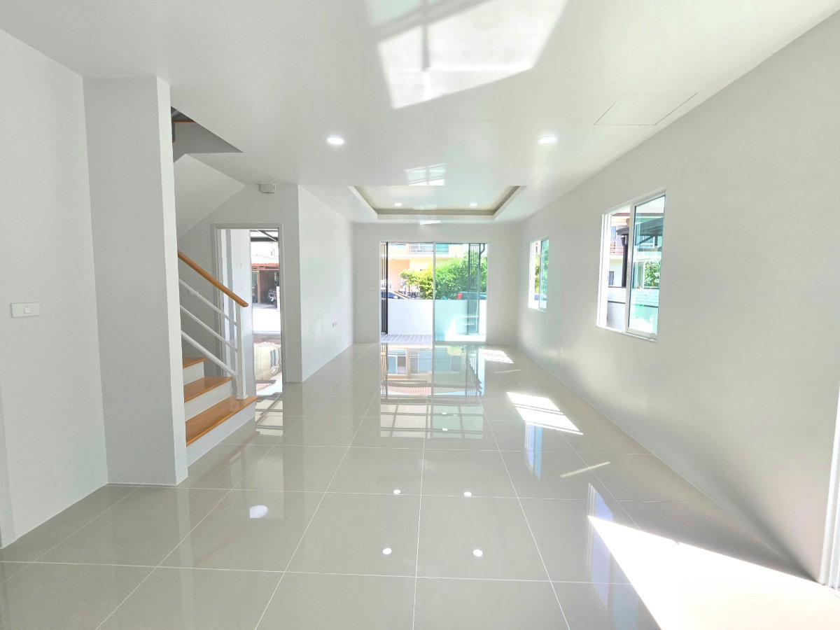 รูป บ้านเดี่ยวหลังใหญ่ เนื้อที่กว้าง ราคาถูก หมู่บ้าน เดอะทรัสต์วิลล์ วัชรพล-หทัยราษฎร์ ซอยหทัยราษฎร์56 บึงคำพร้อย ลำลูกกา ปทุมธานี ทำเลดี พร้อมอยู่ - รูปที่ 14/33