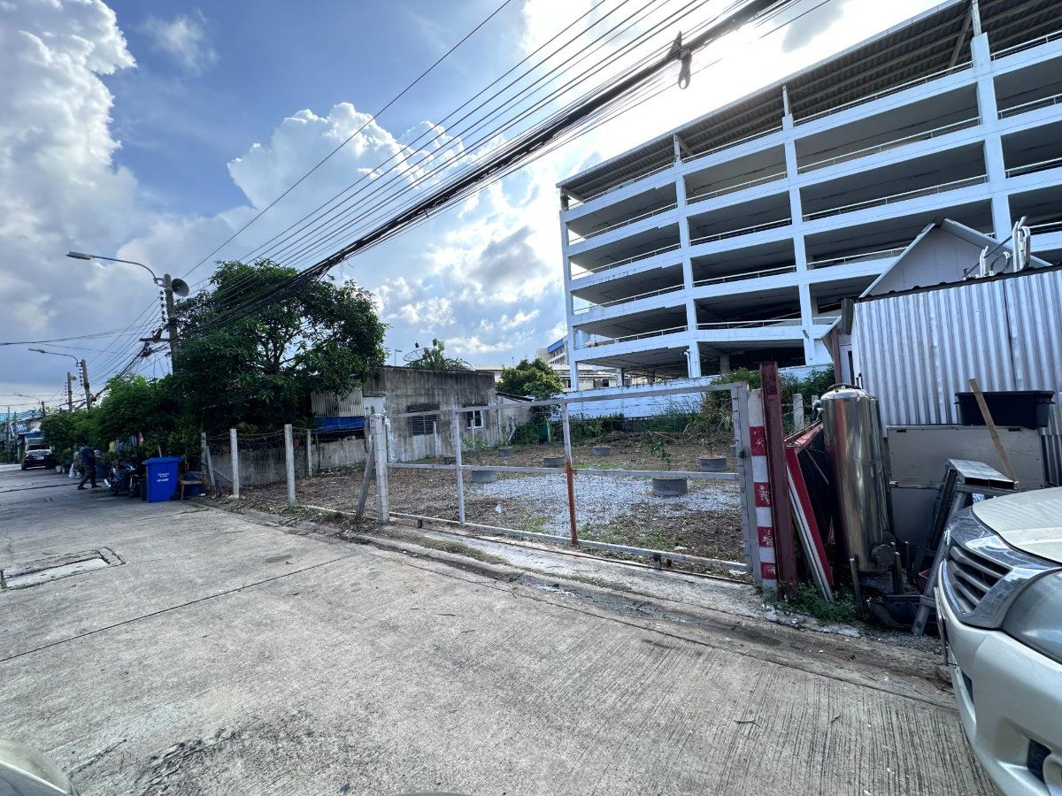 รูป ที่ดินเปล่า ถมแล้ว ใจกลางเมืองสมุทรปราการ หน้ากว้าง 15 เมตร ติดถนน - รูปที่ 6/9