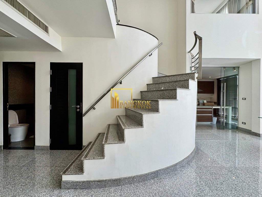 picture Impressive 2 Bedroom Duplex Apartment in Phra Khanong - BR0686AP - 11/29