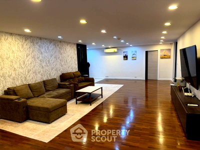 Condos for sale : 3-BR 223 Sqm Condo On 20th Floor, President Park Near MRT Queen Sirikit (ID 3001521)