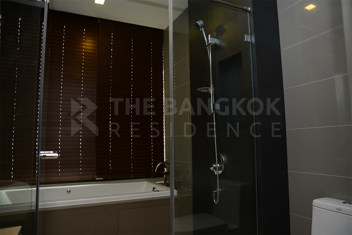 picture M Silom near BTS Chong Nonsi Convenient Travel, Great Value per Square Meter - 7/10