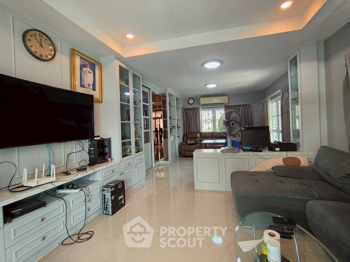 picture 3-BR House in Bang Mae Nang (ID 2995438) - 2/11