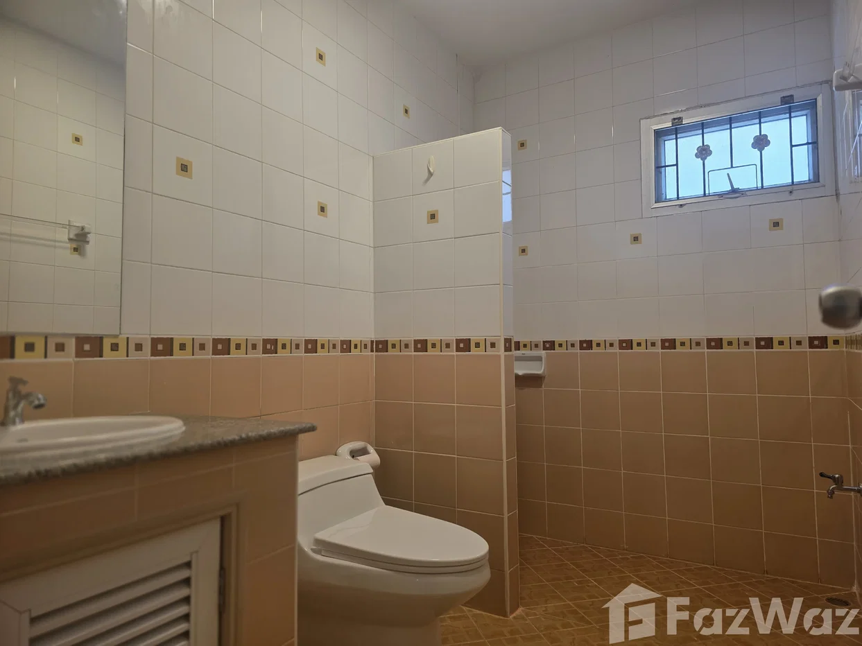 picture A fully-renovated house close to Robinson Thalang 6417763 - 6/38