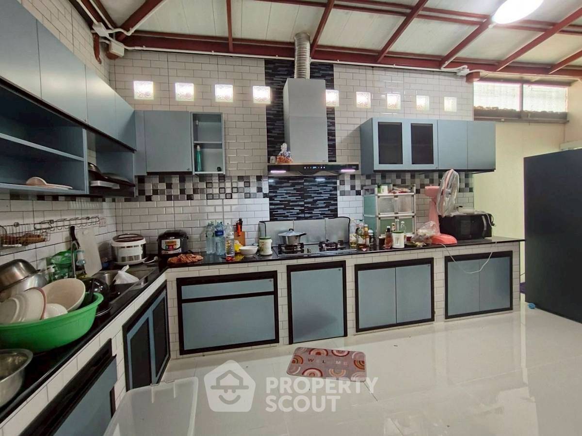 picture 3-BR House in Bang Mae Nang (ID 2995438) - 3/11