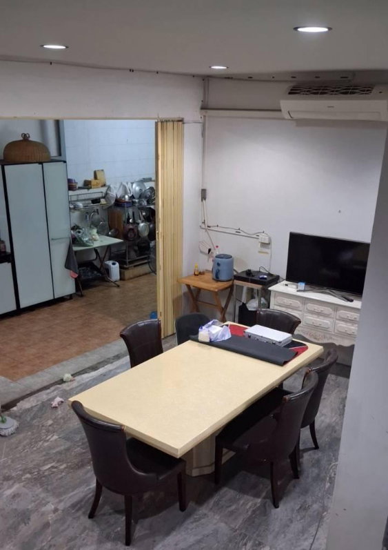 รูป ขายทาวน์โฮม 3 ชั้น / Home Office หมู่บ้านศรัญญา พระราม 2 ซอย 69 บางขุนเทียน ทำเลดี เดินทางสะดวก ใกล้โลตัส พระราม 2 - รูปที่ 9/11
