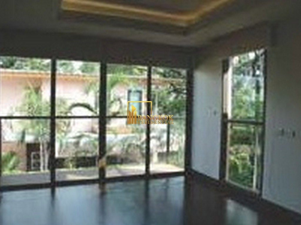 รูป Thada Private Residence | Wonderful 4 Bed House in Sathorn - BR8212SH - รูปที่ 12/15