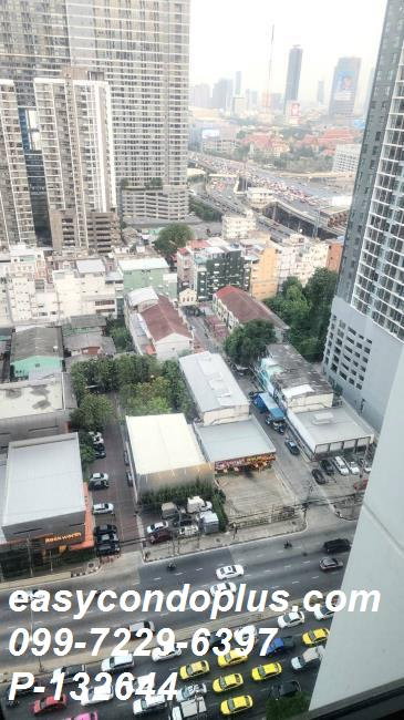 รูป P-132644 ห้องสตูดิโอ วิวสวย! Life Asoke - Rama 9 ใกล้ MRT พระราม 9 เพียง 17,500 บาท (รวมส่วนกลาง) | Line Id: @easycondoplus | 099-229-6397 - รูปที่ 10/12