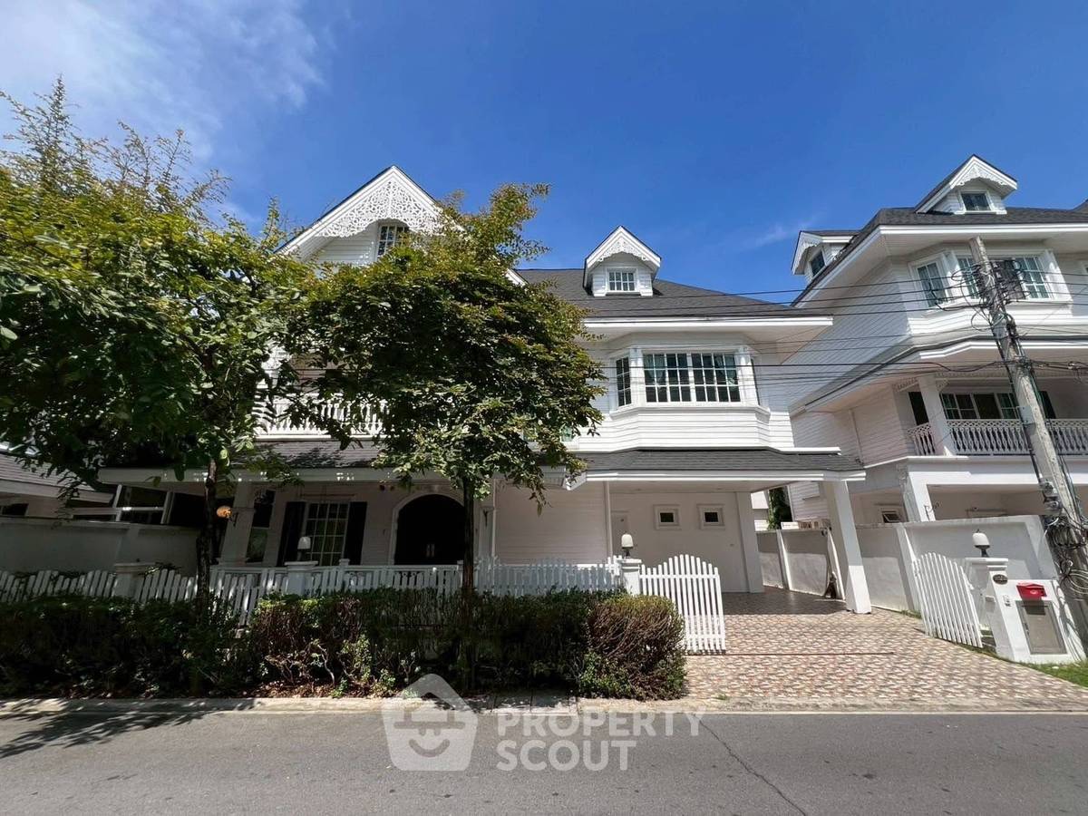 picture 4-BR House near BTS Nana (ID 2997928) - 1/17