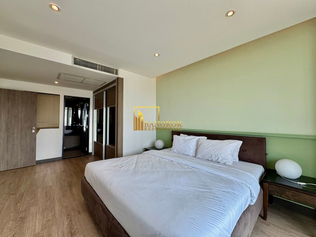 picture Impressive 2 Bedroom Duplex Apartment in Phra Khanong - BR0686AP - 24/29
