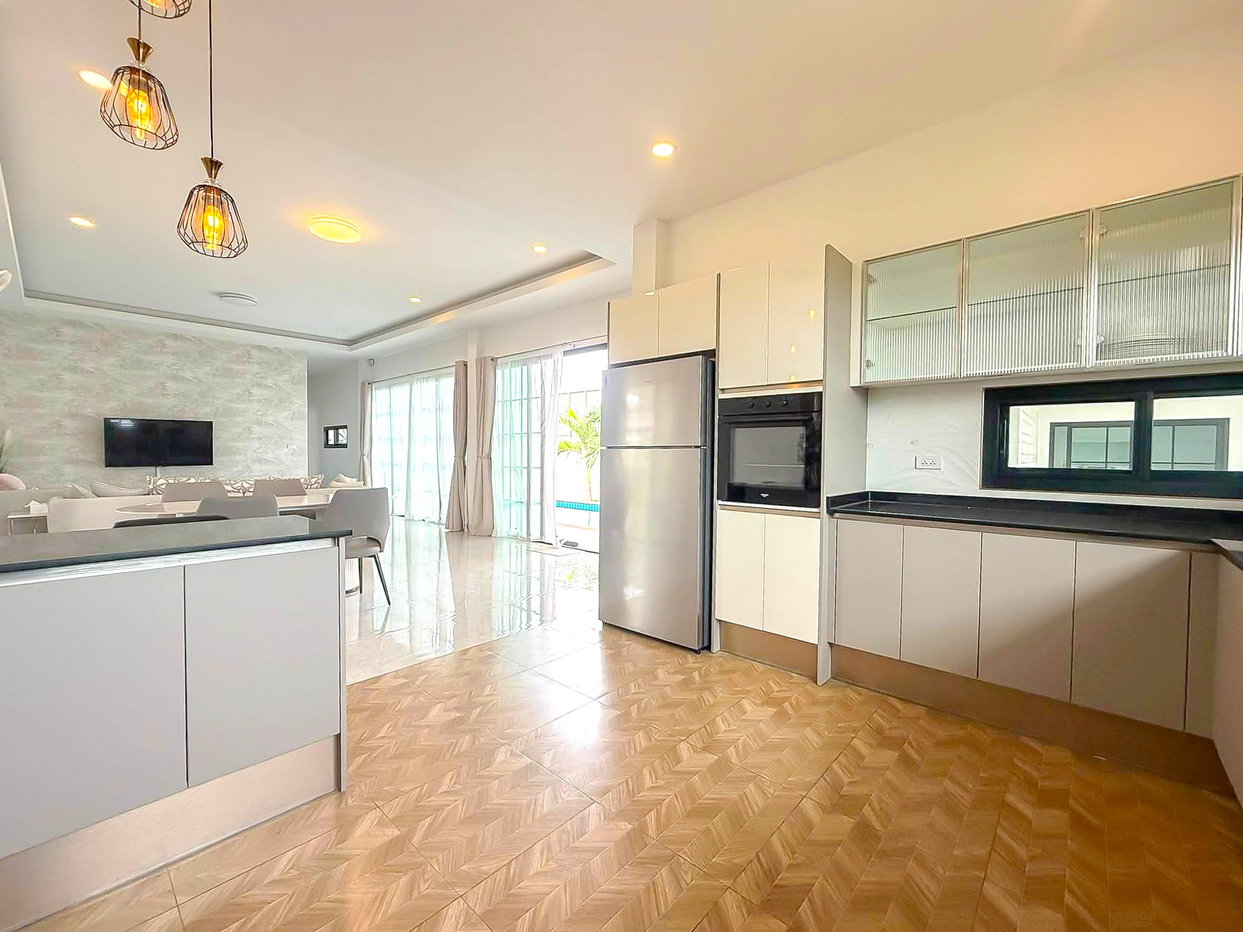 รูป Pool Villa for Sale Huay Yai East Pattaya 3 Bedroom - รูปที่ 5/17
