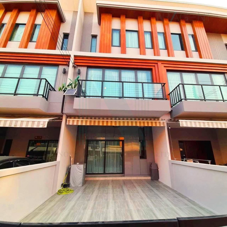 รูป 📌 ให้เช่าทาวน์เฮาส์ 3 ชั้น ไอเจ้นท์ พรีเมียม ทาวน์โฮม พัฒนาการ 4 ห้องนอน 4 ห้องน้ำ - รูปที่ 1/8