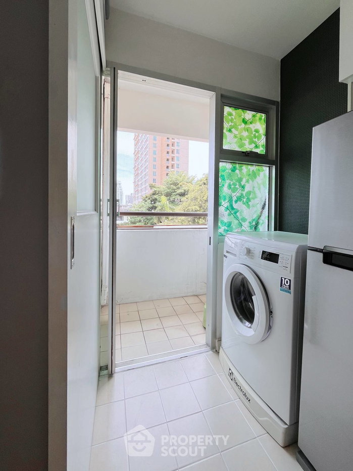 picture 1-BR Condo at Condo One Sukhumvit 67 near BTS Phra Khanong (ID 2998980) - 8/9