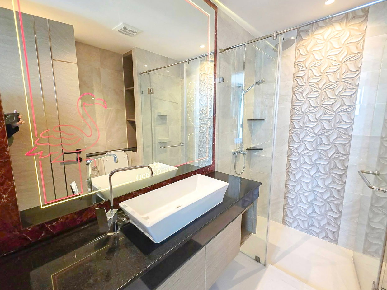 รูป The Riviera Ocean Drive Condo for Sale 1 Bedroom Sea View - รูปที่ 7/8