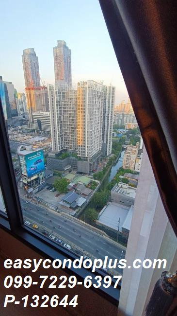 รูป P-132644 ห้องสตูดิโอ วิวสวย! Life Asoke - Rama 9 ใกล้ MRT พระราม 9 เพียง 17,500 บาท (รวมส่วนกลาง) | Line Id: @easycondoplus | 099-229-6397 - รูปที่ 9/12
